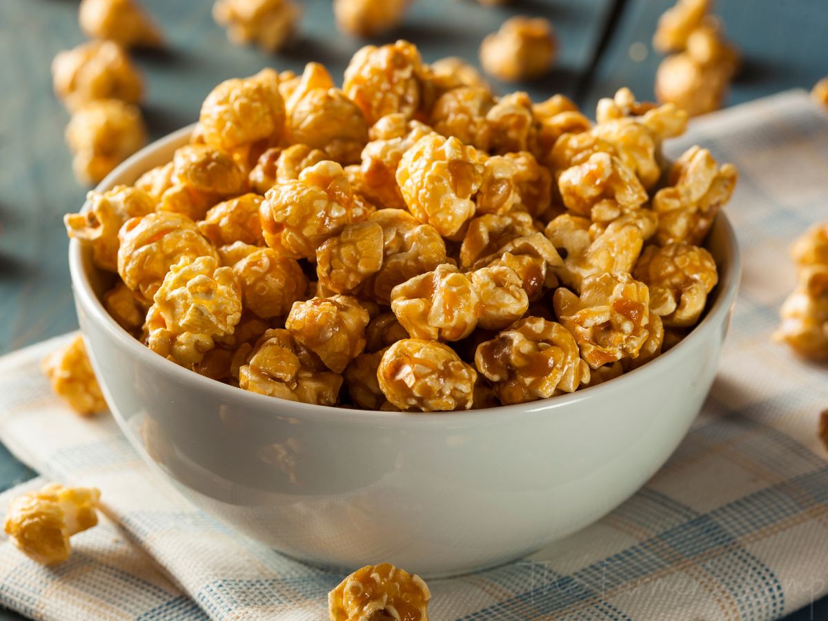 popcorn coated with caramel made from sweetened condensed milk